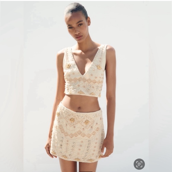 Zara Dresses & Skirts - NWT Zara BLOG FAV shell mini skirt + top SET
cream/beige 100 cotton size S